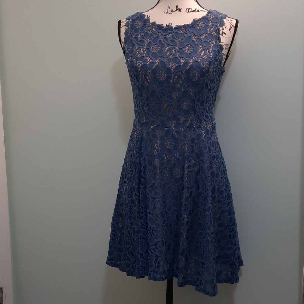 City Studio Dress 👗